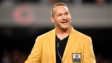 chicago-bears-legend-brian-urlacher-slams-illinois-democrats-as-team-prepares-to-leave-state