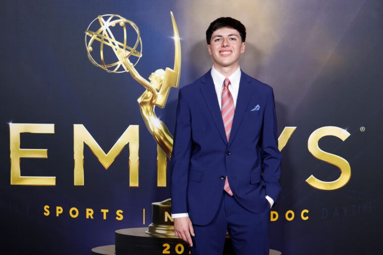 chaminade-high-schooler-already-making-waves-from-behind-microphone-as-student-broadcaster