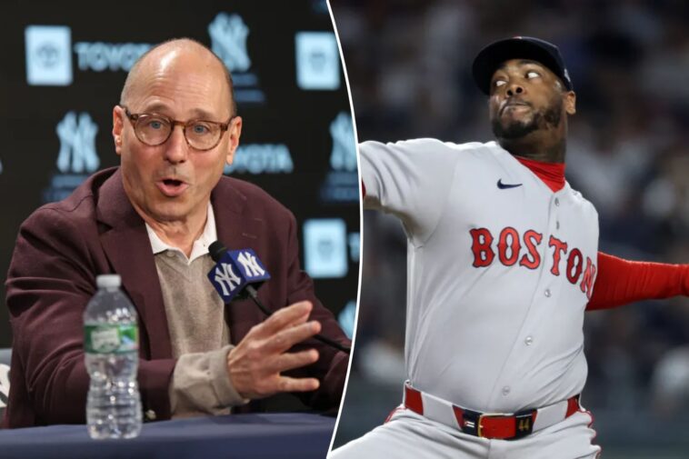 aroldis-chapman-wants-brian-cashman-apology-before-any-yankees-reunion