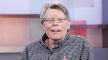 trump-critic-stephen-king-calls-lincoln-memorial-reflecting-pool-‘very-beautiful’-as-established-media-bash-the-renovation