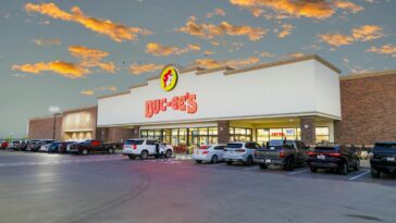 europeans-came-to-see-the-world-cup-and-find-america-at-buc-ee’s
