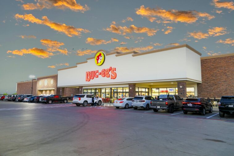 europeans-came-to-see-the-world-cup-and-find-america-at-buc-ee’s