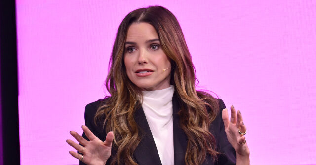actress-sophia-bush-calls-for-political-violence-on-‘the-view’:-‘come-at-me-and-i’m-going-to-punch-you-in-the-mouth!’
