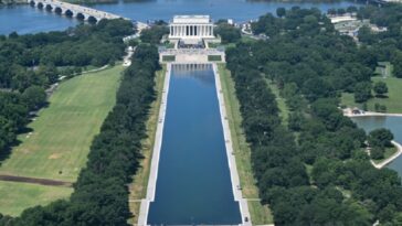 next-time-a-tdser-mocks-algae-in-new-mall-reflecting-pool,-remind-him-what-obama’s-gross-version-looked-like