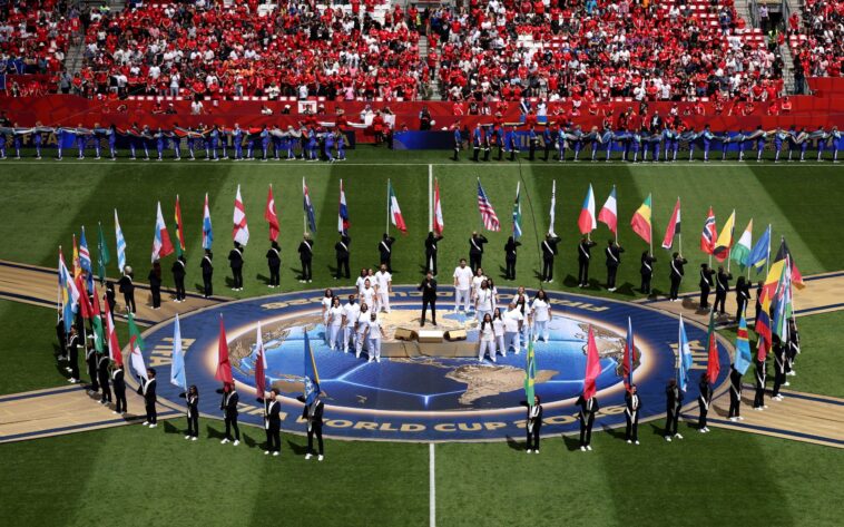 canadian-soccer-fans-boo-us.-flag-as-canada-stumbles-against-bosnia-and-herzegovina