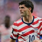 christian-pulisic-subbed-out-at-halftime-of-usmnt-world-cup-opener-after-feeling-tightness-in-calf