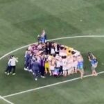 usa-world-cup-players-all-stand-with-hand-over-heart-for-national-anthem-–-then-all-join-in-on-team-prayer-following-their-victory!
