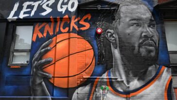 knicks’-art-pops-up-all-over-nyc-as-fans-paint-the-city-orange-and-blue-during-historic-championship-run