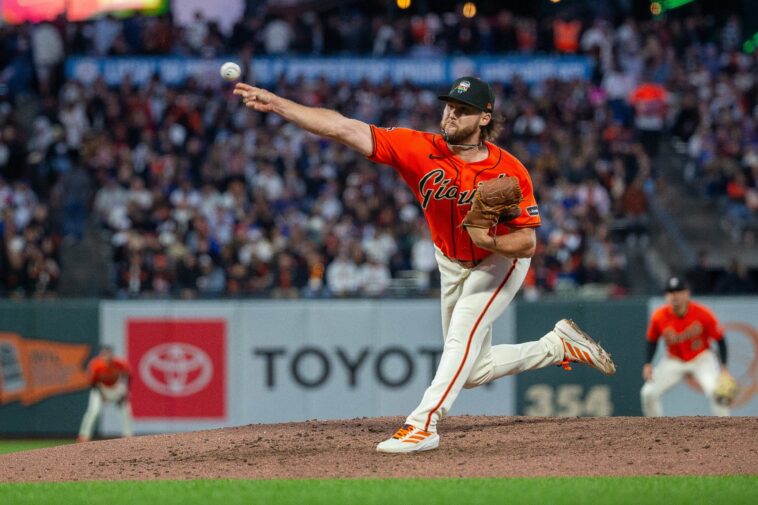 san-francisco-giants-pitcher-writes-bible-verse-on-hat-in-defiance-of-pride-night