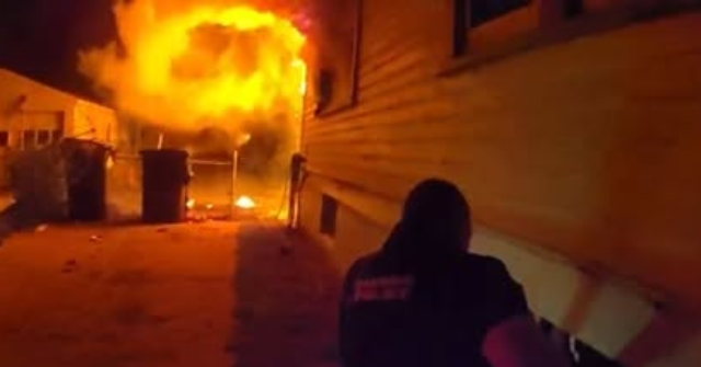 video:-omaha-officers-put-their-‘lives-on-the-line’-to-rescue-four-year-old-trapped-in-house-fire