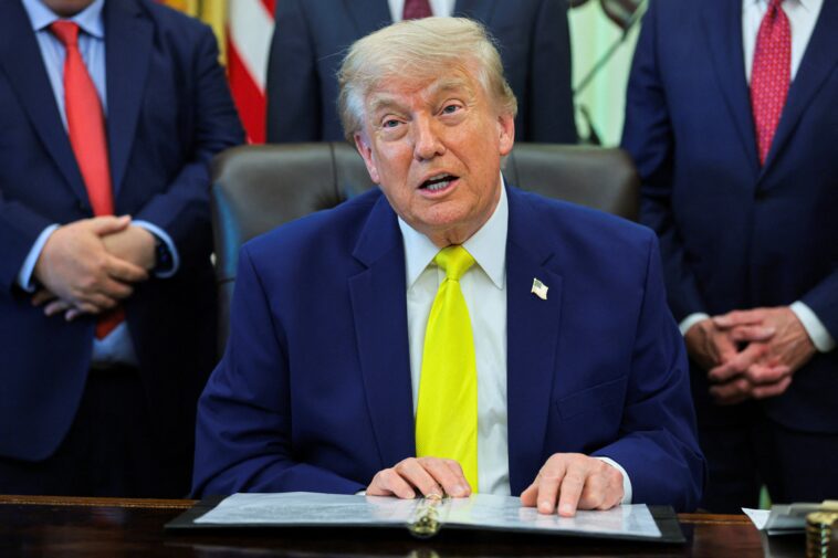 trump-says-iran-peace-deal-will-be-signed-sunday,-reveals-tehran-‘no-longer’-wants-a-nuke