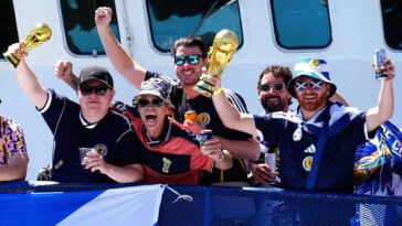 boston-cop-goes-viral-with-keepy-uppies-display-that-had-kilt-wearing-scottish-fans-losing-their-minds