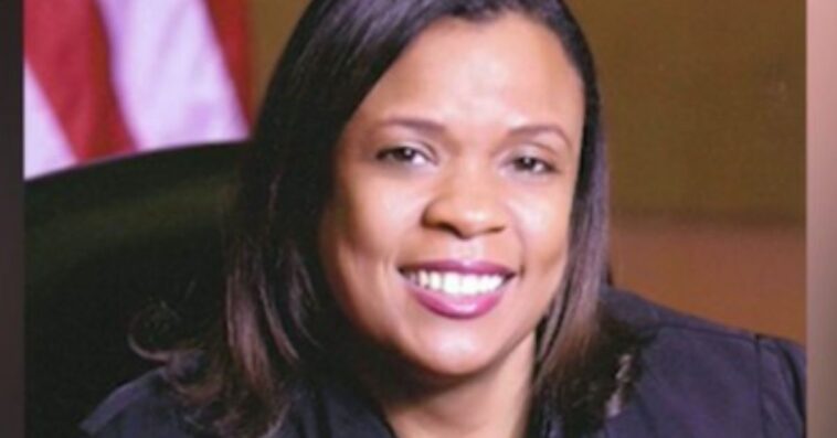 obama-appointed-federal-judge-accused-of-having-‘loud-sex’-in-her-chambers-with-police-commander-during-work,-stained-couch-cushion-taken-for-forensic-testing