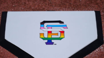 watch:-giants’-welcome-10-same-sex-couples-to-renew-wedding-vows-during-pride-night