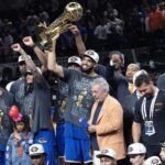karl-anthony-towns-celebrates-with-dad,-pays-tribute-to-late-mom-after-title-win