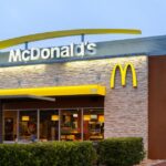 mcdonald’s-manager,-20,-suffers-horrific-burns-after-being-attacked-with-hot-oil-during-shift-in-california
