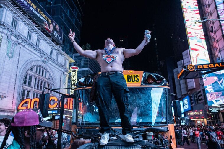 nyc-erupts-in-violence-after-knicks-win-nba-title-for-first-time-in-53-years