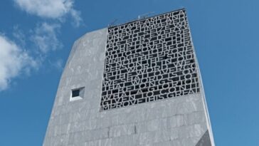 report:-obama-center-contractors-owed-millions-and-safety-net-to-spare-taxpayers-not-funded