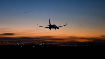 breaking:-12-killed-after-plane-crashes-south-of-kansas-city