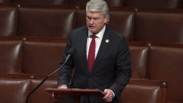 trump-endorses-mike-collins-in-georgia-senate-runoff,-dealing-blow-to-rino-governor-mike-kemp
