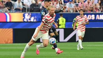 tim-ream-showing-he’s-still-got-it-despite-being-oldest-world-cup-player-in-usmnt-history