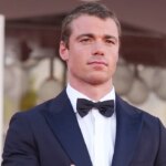 gabriel-basso-says-social-media-has-turned-people-into-voyeurs-obsessed-with-strangers’-lives:-‘it’s-weird’