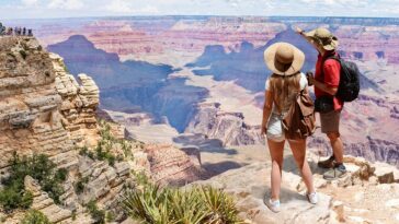 hikers-face-urgent-grand-canyon-heat-warning-after-teen’s-death-on-popular-trail