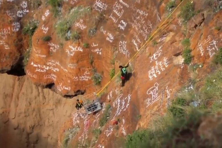 ‘spider-man-of-yemen’-falls-to-his-death-while-climbing-volcanic-crater