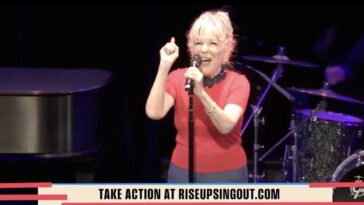bette-midler-sings-“all-you-fascists-bound-to-lose”-to-protest-trump’s-80th-birthday-—-meanwhile-ufc-freedom-250-at-the-white-house-was-peak-patriotism