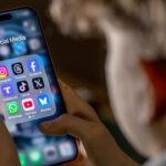 uk-to-ban-tiktok,-youtube,-other-social-media-apps-for-children-under-16,-starmer-says