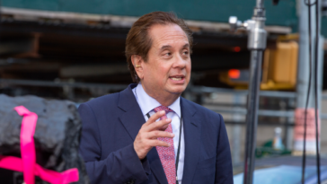 watch:-democrat-candidate-george-conway-vows-to-put-donald-trump-‘away-for-good’-with-third-impeachment