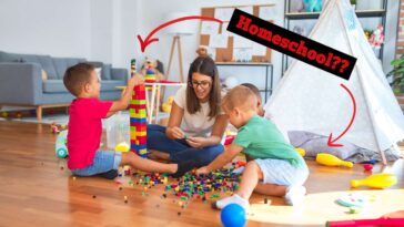 can-you-spot-the-7-clues-in-this-picture-that-this-family-homeschools?