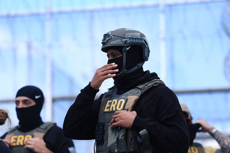 ice-nabs-illegal-immigrant-working-as-a-cop