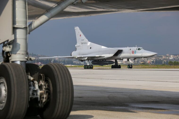 watch:-russian-bomber-nosedives-into-massive-explosion-during-training-exercise