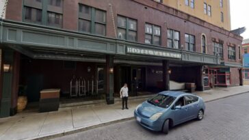 father-son-knicks-fans-‘sucker-punched’-in-brutal-assault-outside-san-antonio-hotel-after-ny-clinched-championship