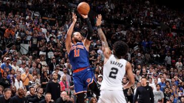 why-the-knicks,-disrespected-but-clawing-back,-touched-a-raw-nerve-in-new-york-city-and-ultimately-the-country