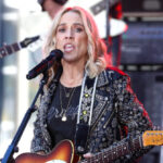 sheryl-crow:-white-house-ufc-match-‘disgraceful-and-void-of-decency’