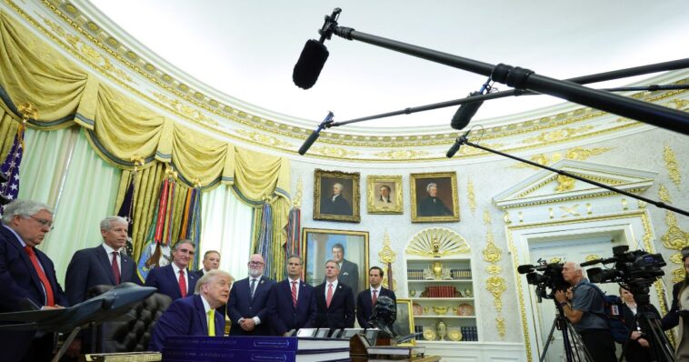 op-ed:-democrats’-house-of-cards-strategy