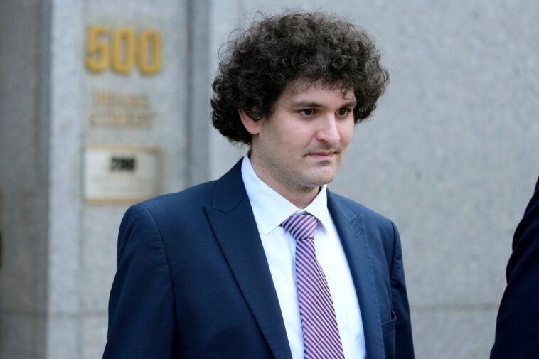 sam-bankman-fried-rebuffed-flirty-inmate-sending-bikini-photos-at-infamous-nyc-lockup:-report