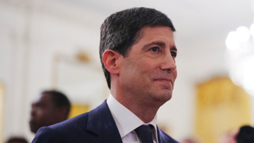 breitbart-business-digest:-chasing-kevin-warsh’s-invisible-dot