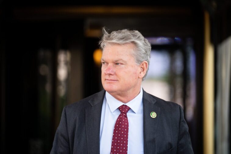 trump-wins-again:-maga-candidate-runs-away-with-georgia-senate-runoff