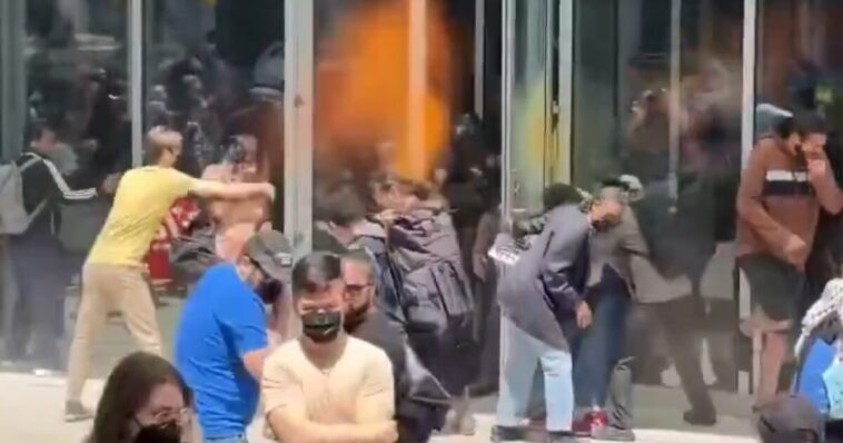 all-hell-breaks-loose-outside-federal-courthouse-in-st.-paul-after-feds-unseal-indictment-charging-15-minneapolis-antifa-militants-(video)