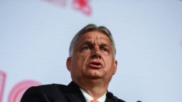 hungarian-parliament-approves-constitutional-amendment-to-ban-orban-from-returning-to-power
