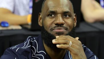 lebron-james-makes-asinine-comment-about-stay-at-home-moms