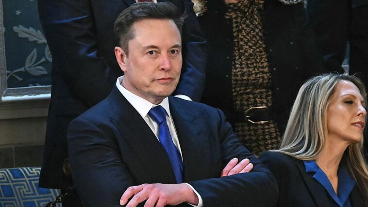 elon-musk-demands-prison-for-politicians-who-‘turned-a-blind-eye’-to-grooming-gangs-as-new-report-released