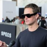 snap-unveils-augmented-reality-glasses-that-cost-$2,195,-gets-mocked-by-target-audience