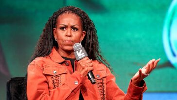 ‘yeah,-i-saved-a-life’:-michelle-obama-casually-reveals-she-rescued-a-choking-friend-at-dinner