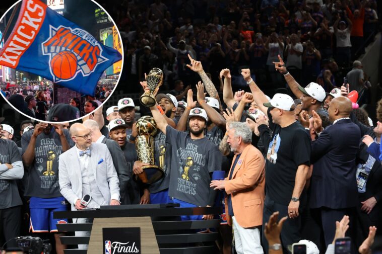 here’s-how-to-watch-the-knicks-ticker-tape-parade-live-for-free-at-home