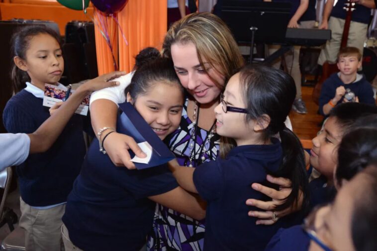 this-school-principal-achieved-her-family’s-american-dream-by-becoming-the-first-one-to-go-to-college