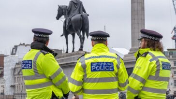 ‘i’m-going-to-rip-your-teeth-out’:-uk-code-enforcement-officer-freaks-out-during-mohammed-discussion